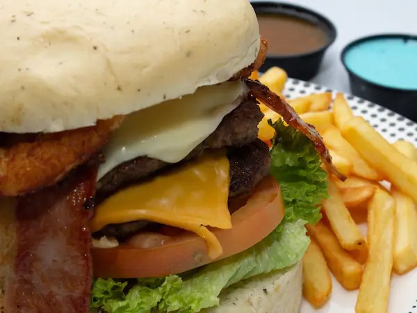 HAMBURGUESA DOBLE CARNE